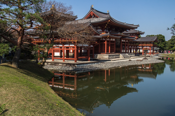 Byodoin Temple in Uji, Japan 0369.jpg