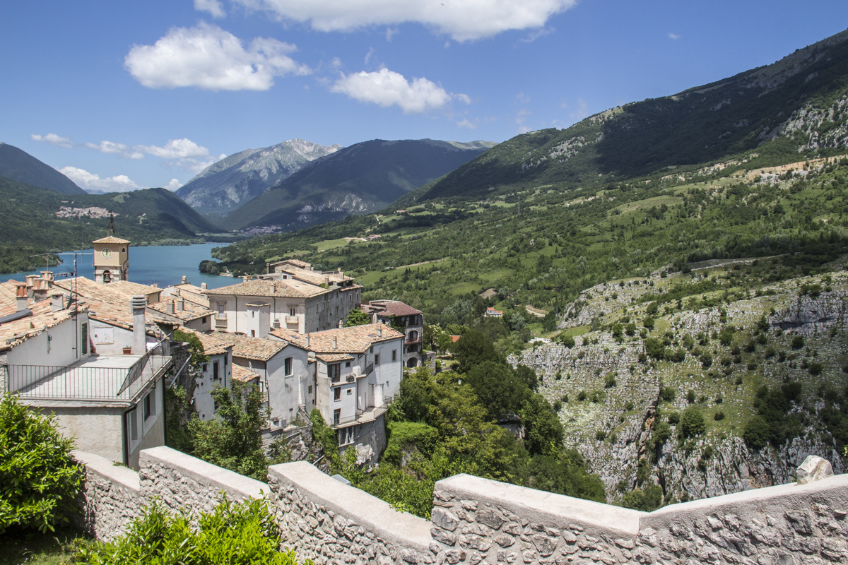Defensive position of Barrea between gorge and lake in Abruzzo, Italy 0126