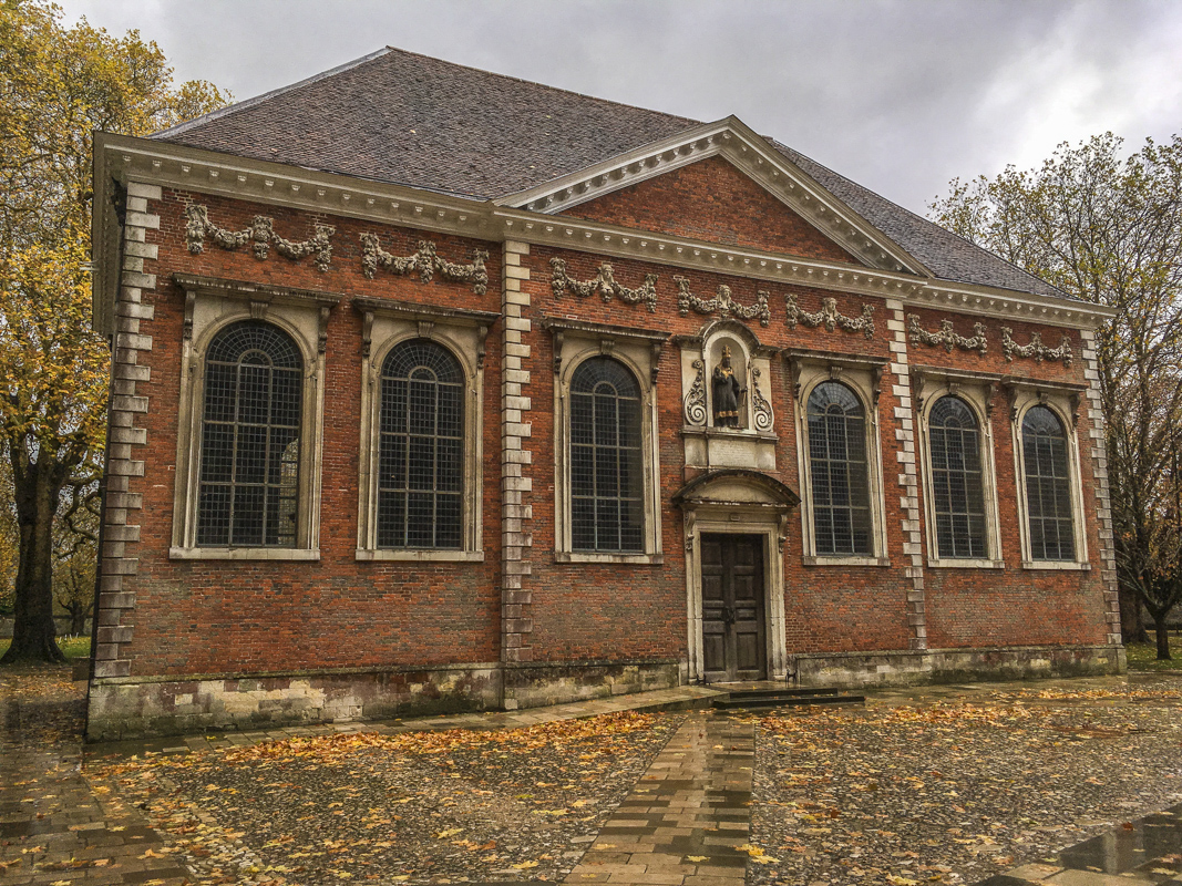 The School at Winchester College in Winchester 9012